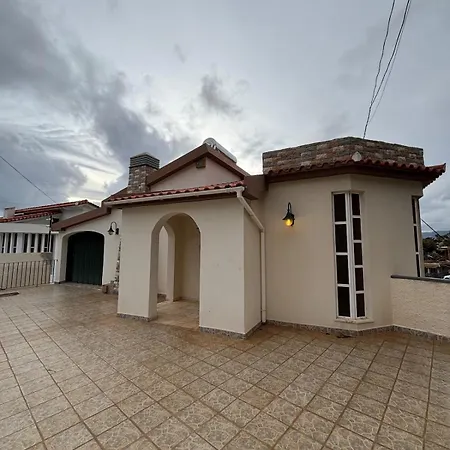 Panoramic View - 3br Two-storey Apartment Funchal (Madeira)