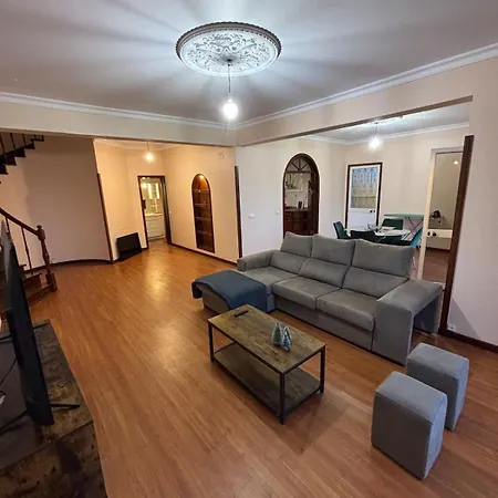 Panoramic View - 3br Two-storey Apartment *