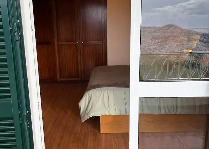 Panoramic View - 3br Two-storey Apartment *