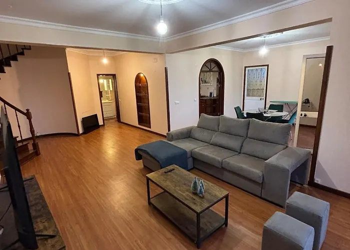 Panoramic View - 3br Two-storey Apartment *