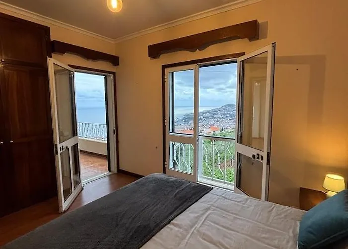 Panoramic View - 3br Two-storey *