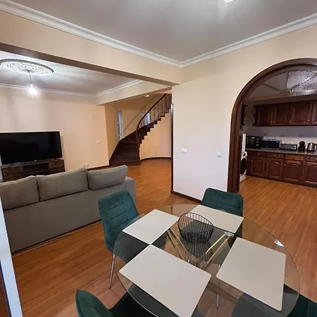 Panoramic View - 3br Two-storey