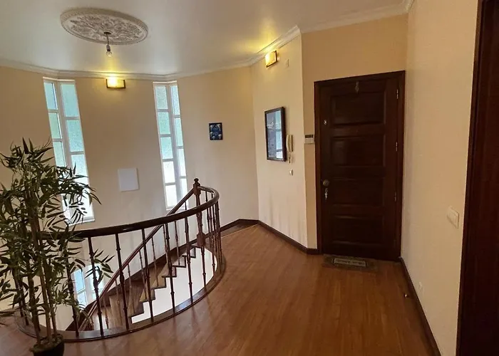 Panoramic View - 3br Two-storey Funchal (Madeira)